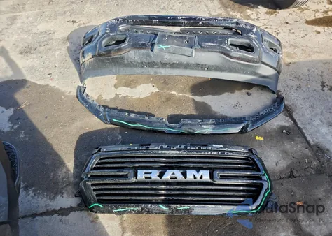 2020 Ram 1500 Big Horn/Lone Star из США, поврежденный, VIN 1C6SRFFT7LN169370